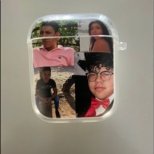 Meet your Posher, Iris